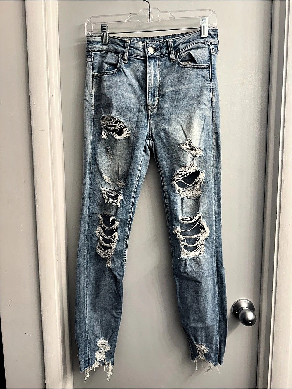 American Eagle Outfitters Distressed HI-Rise Jegging Size 8 Regular